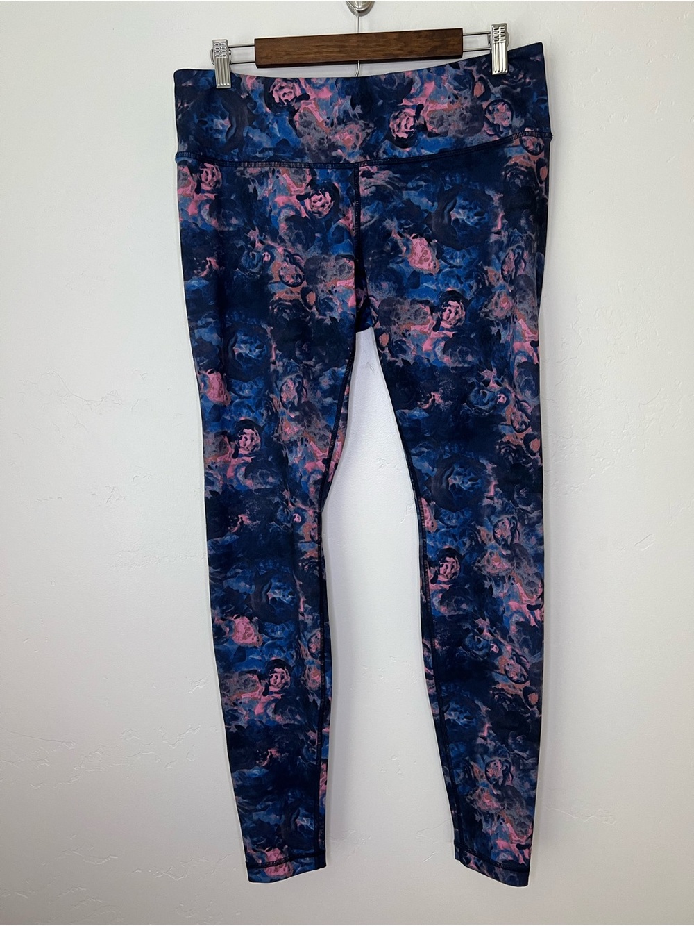 Women's Navy & Pink Printed Leggings